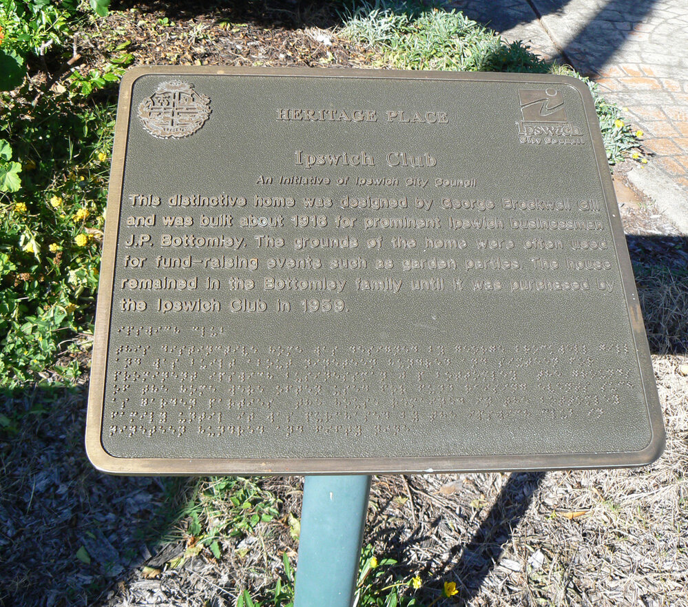 Historical Marker, The Ipswich Club, 14 Gray Street, Ipswich