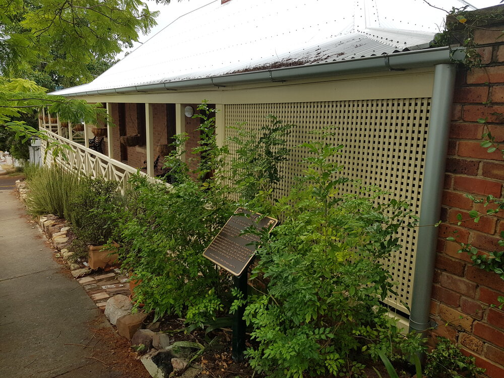 Historical Marker, Mona Lodge, Nicholas Street No 88, Ipswich