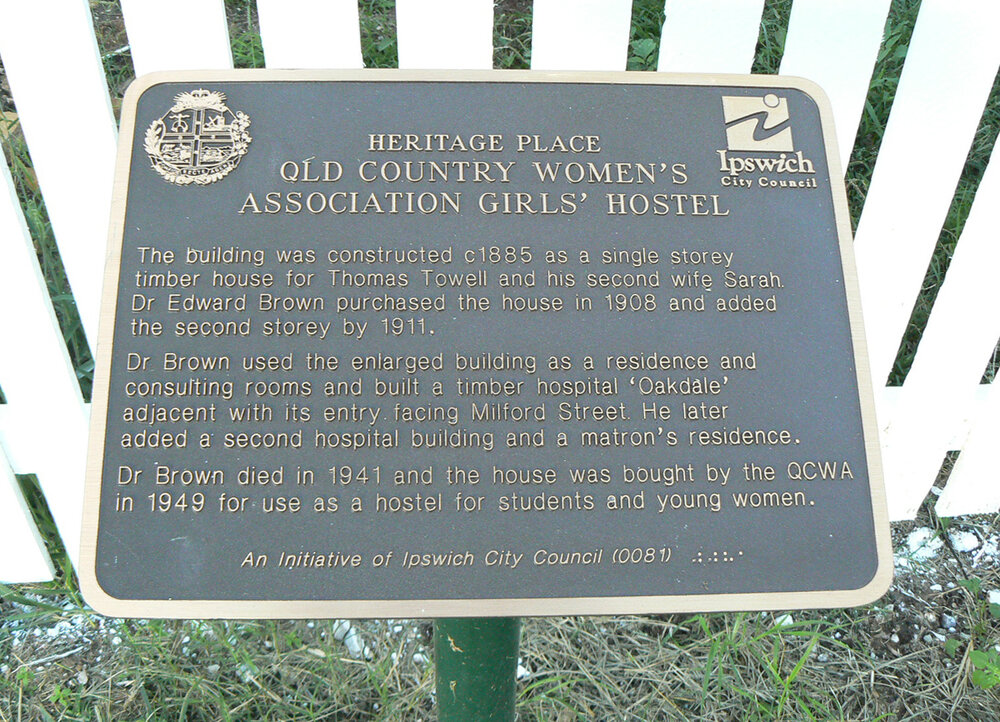 Historical Marker, Queensland Country Women's Association Girls' Hostel, Brisbane Street No 5, Ipswich