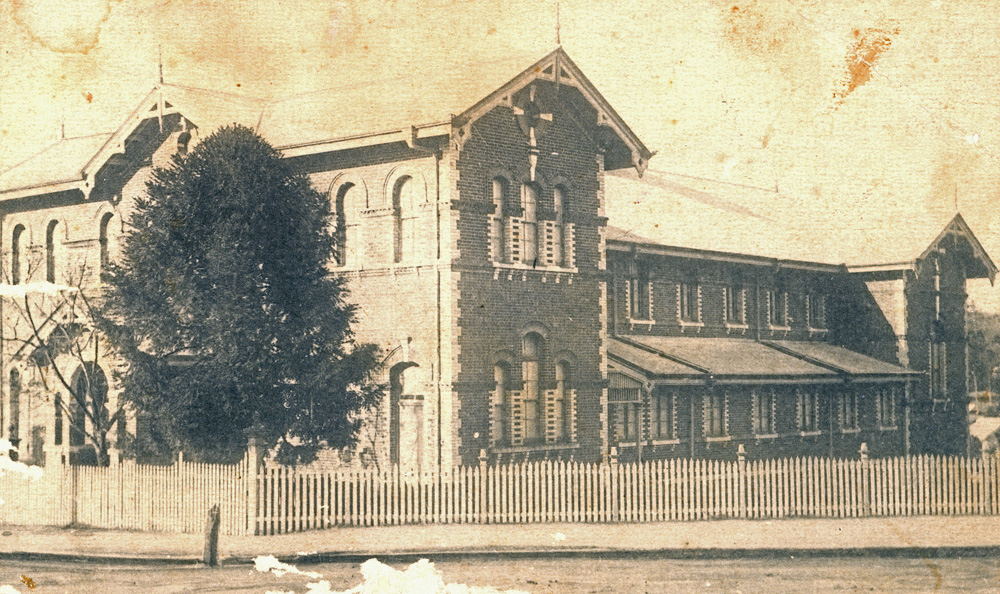 Congregational Sunday School, Ipswich, postcard