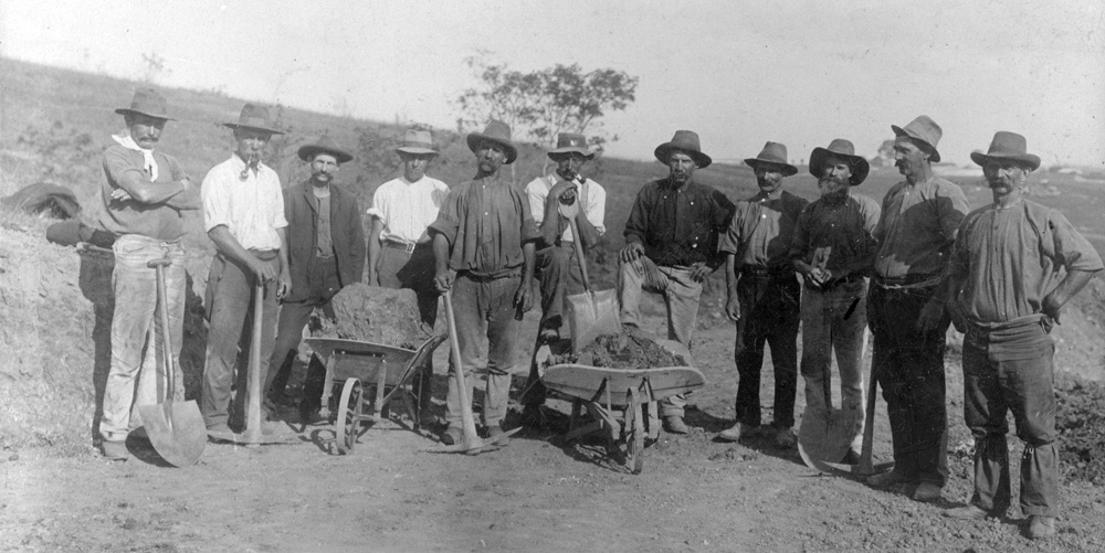 Construction on the railway between Ipswich and Grandchester