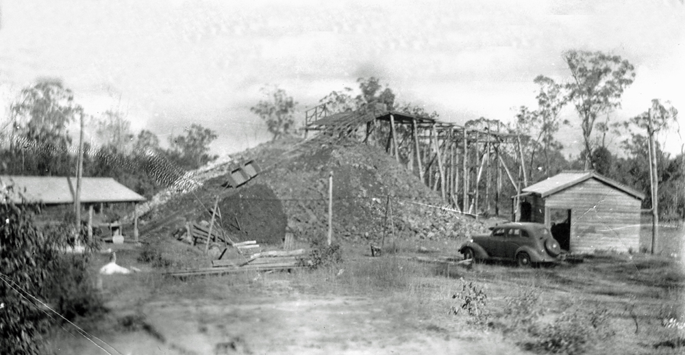 Pit head Westfalen Mine No. 2, Dinmore, Ipswich, mid 1940s
