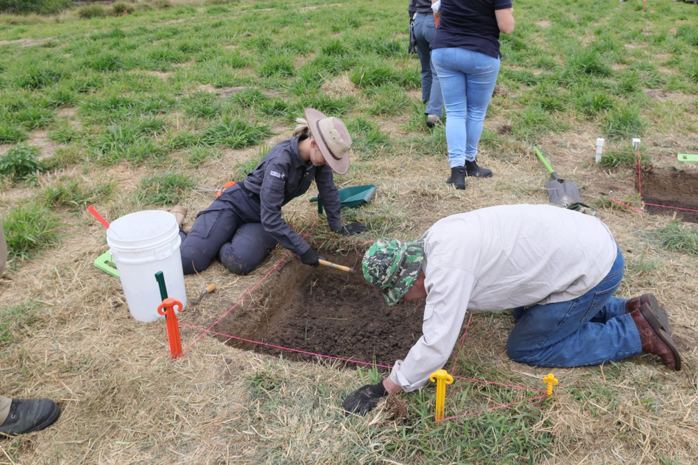 Archaeological dig at the site of the former Bremer Mills, Bundamba, 2021