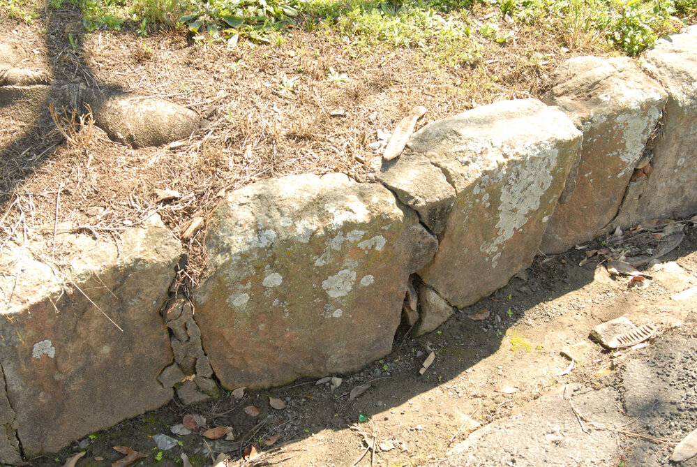 Stone Kerbing and Gutters, Brisbane Road, Redbank 2012