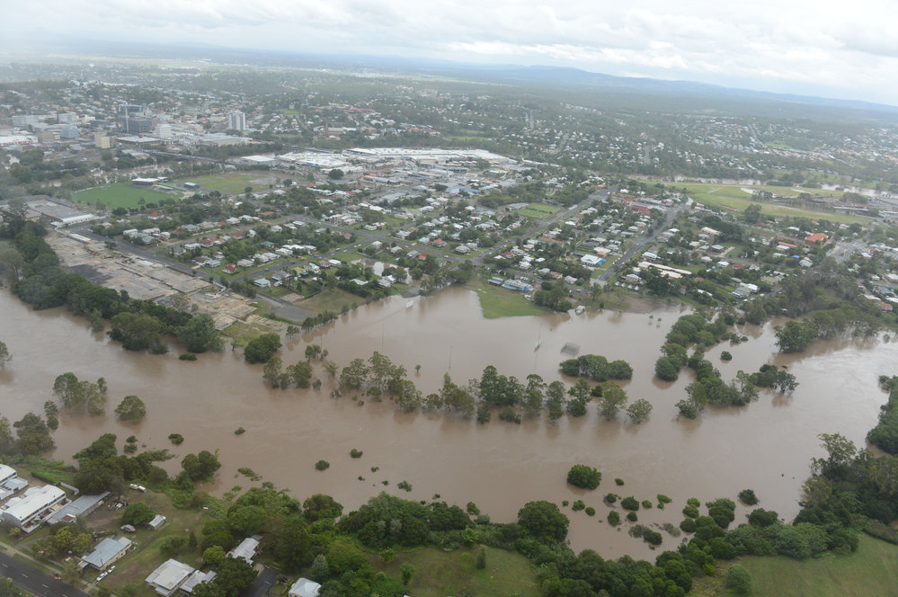 Bremer River in flood, North Ipswich, January 2013