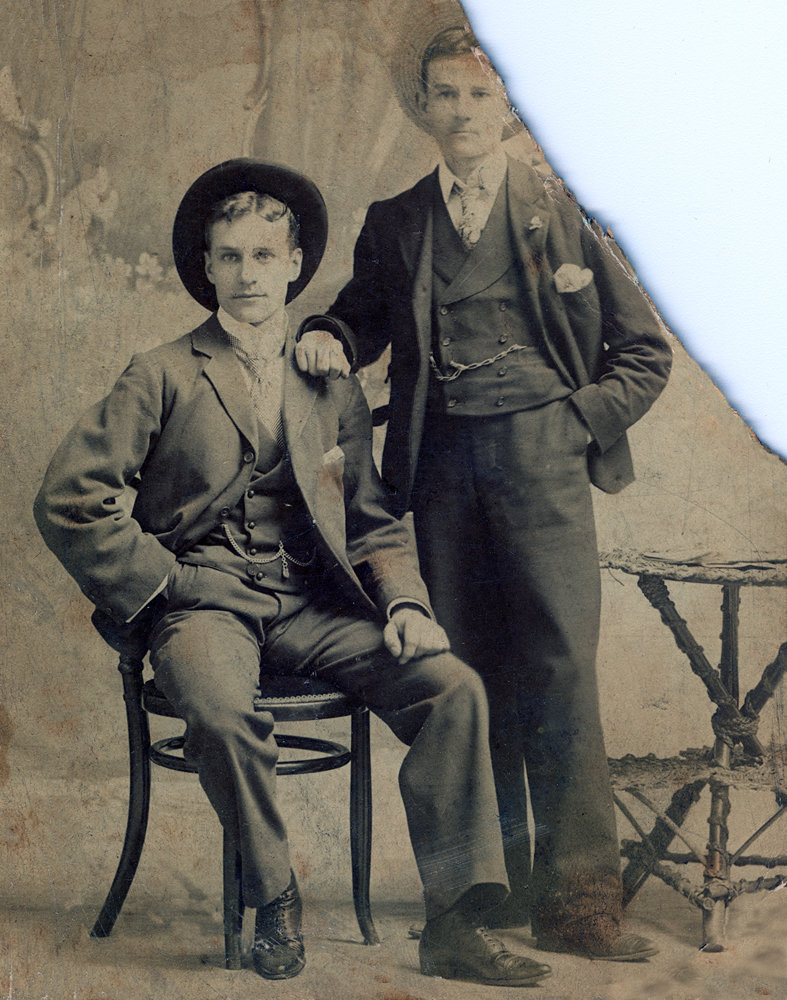 John Reginald Pettigrew, with his cousin, son of William Pettigrew, Ipswich,  1910s