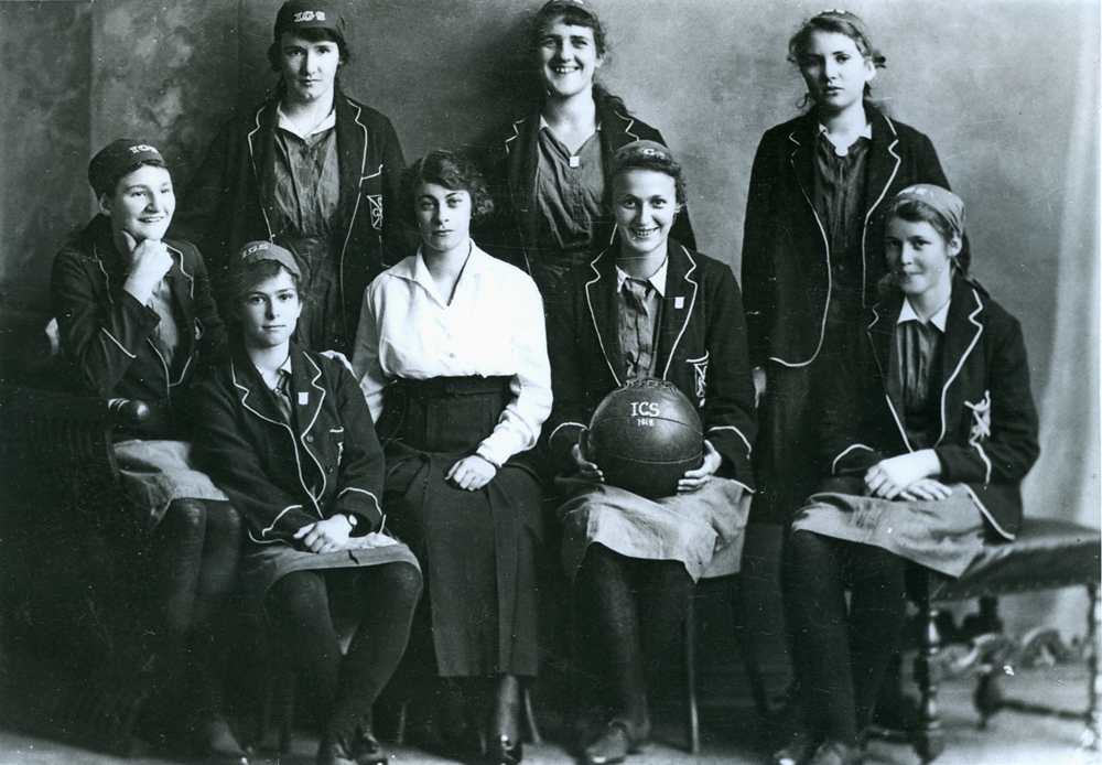 Ipswich Girls' Grammar School, basketball team, 1918