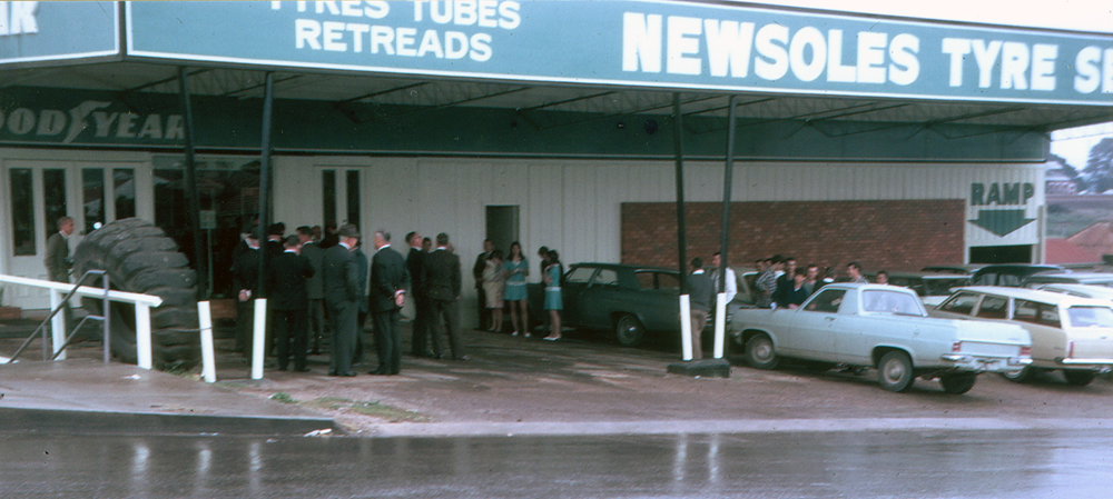 Newsoles Tyre Service, shop in Mansfield Place, Ipswich, 1965