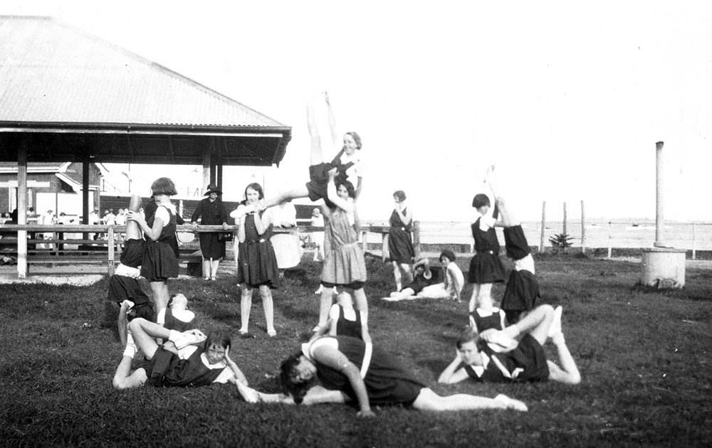 Physical Culture Club from Blackstone, Ipswich at the beach, late 1920s