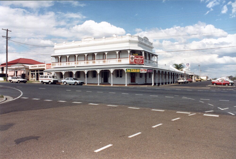 Hotel Cecil, Downs Street, North Ipswich, 1991