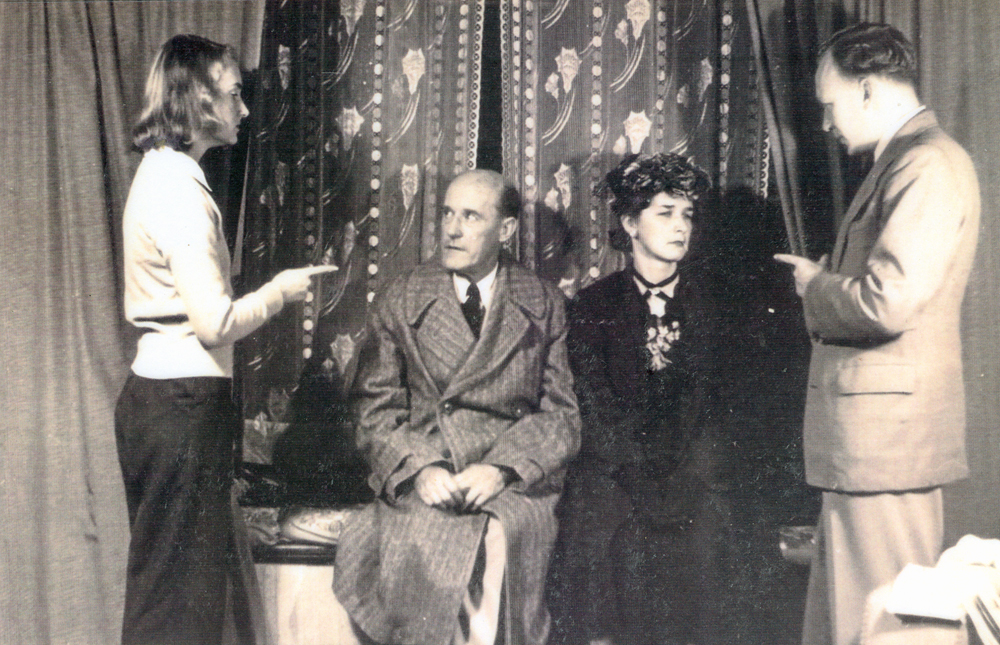 Scene from 'Treasure Hunt'  [by] M J Farrell &amp; John Perry, performed by Ipswich Little Theatre, Ipswich, 1952