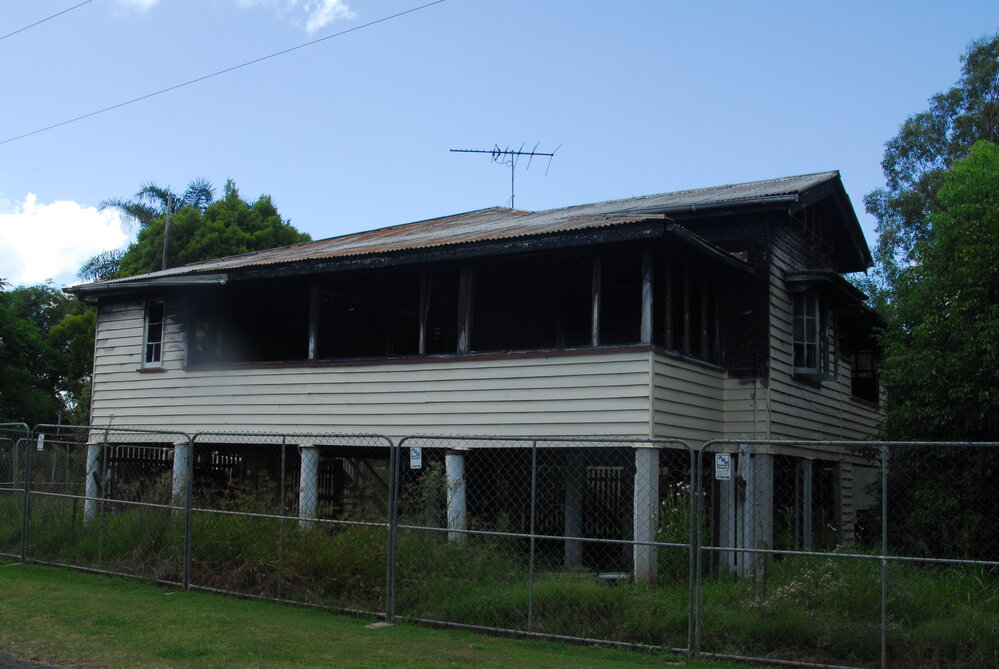 Gladstone Road, No 9, Sadliers Crossing, 2011