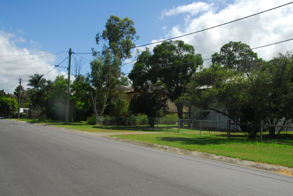 Gladstone Road, No 9, Sadliers Crossing, 2011
