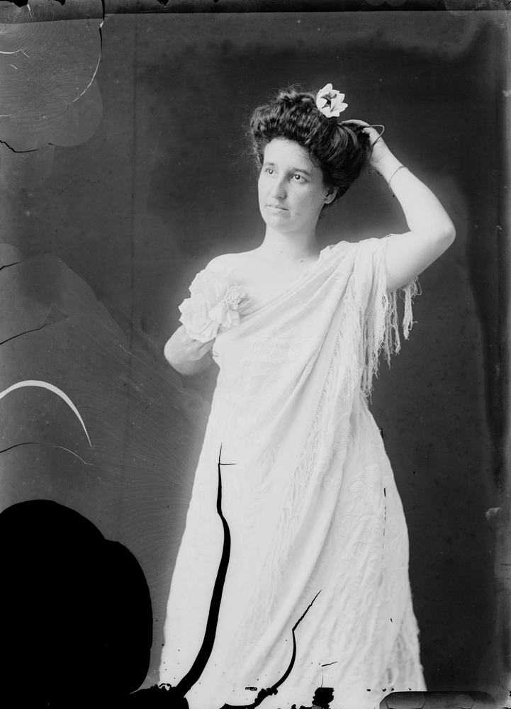 Laura Lydia Taylor, Ipswich, c.1900