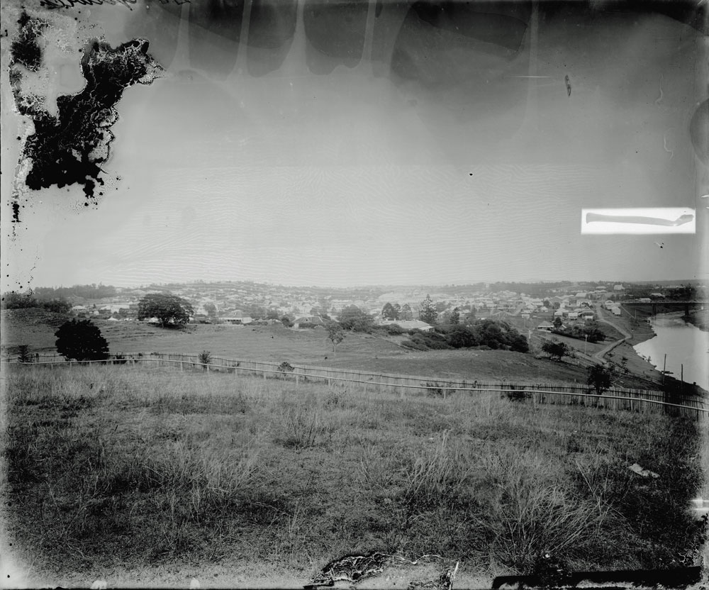 Panoramic view from Limestone Hill, overlooking the city centre and Bremer River, Ipswich, c.1900