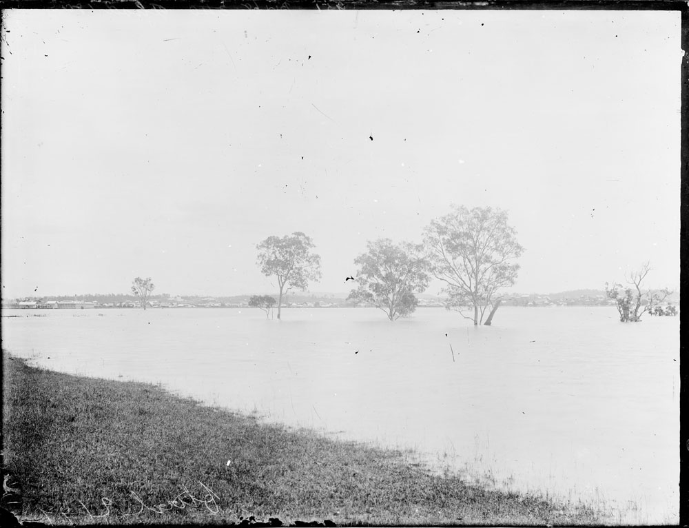 Flooding at North Ipswich, 1893