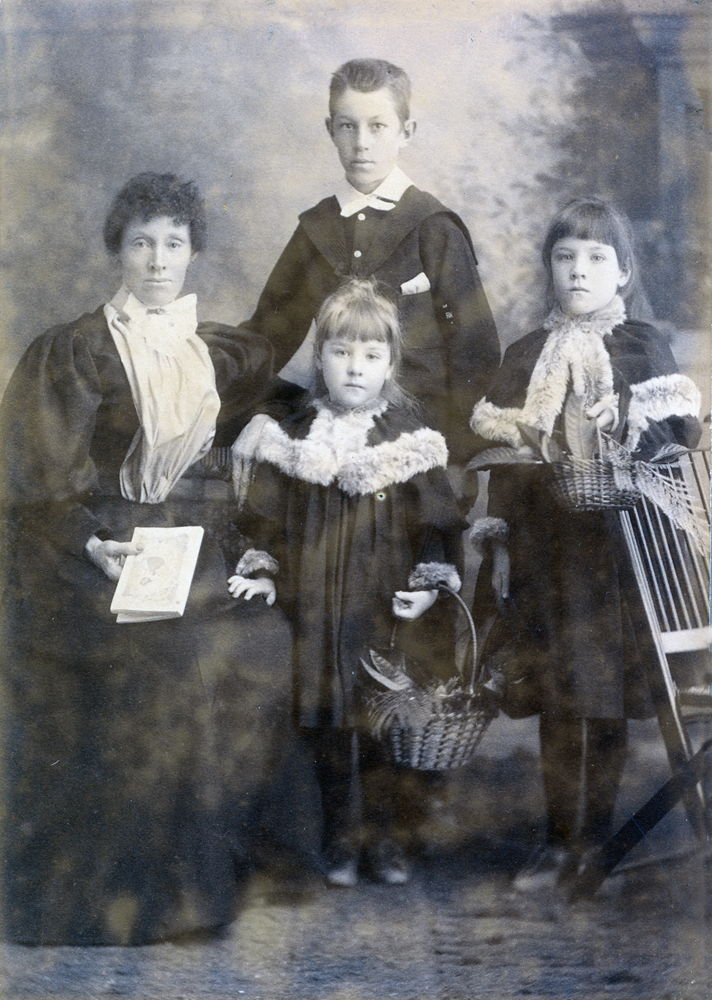 Kruger family portrait, Ipswich, c.1890s