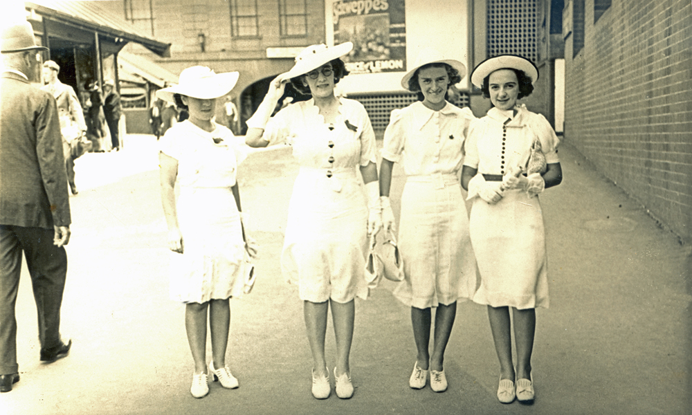 Ipswich Methodist Church group in Sydney, 1934