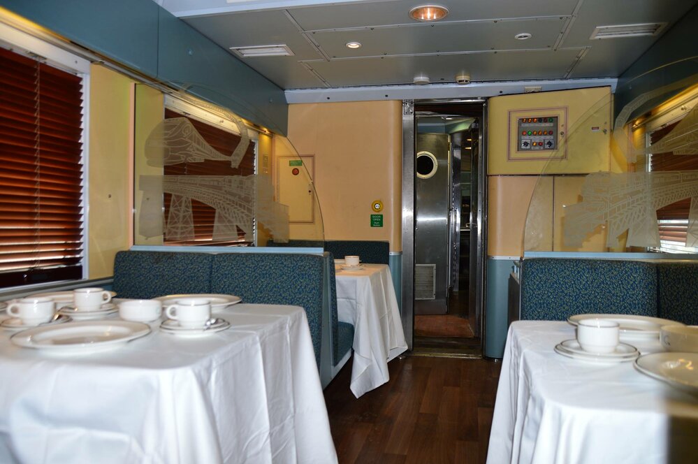 Queensland Pioneer Dinner Train - Limestone Carriage
