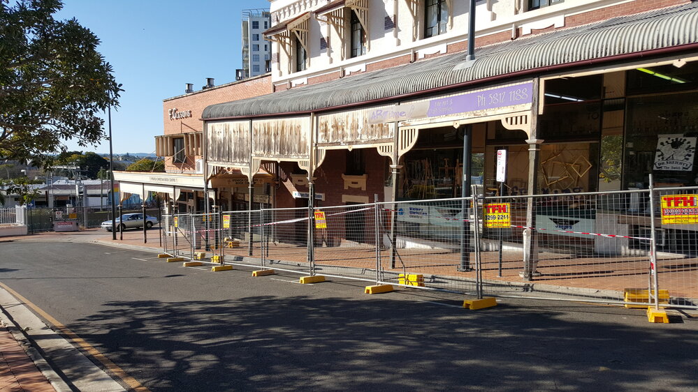 Goleby House before restoration, West Street awning