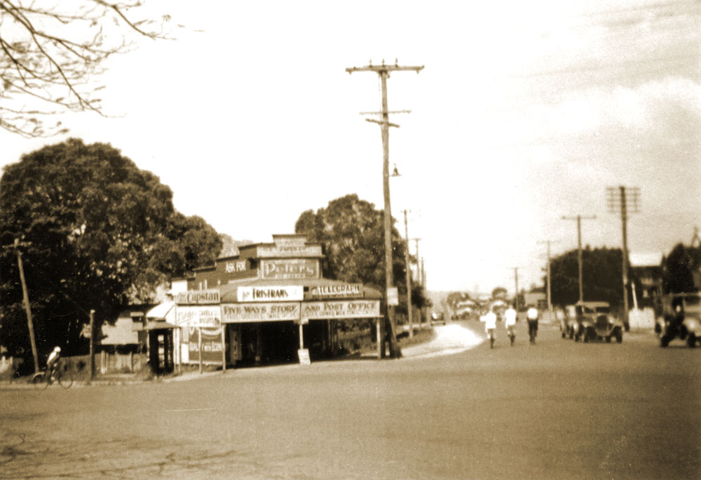Fiveways Store &amp; Post Office, corner of Brisbane &amp; Chermside Roads,  Ipswich, c.1947