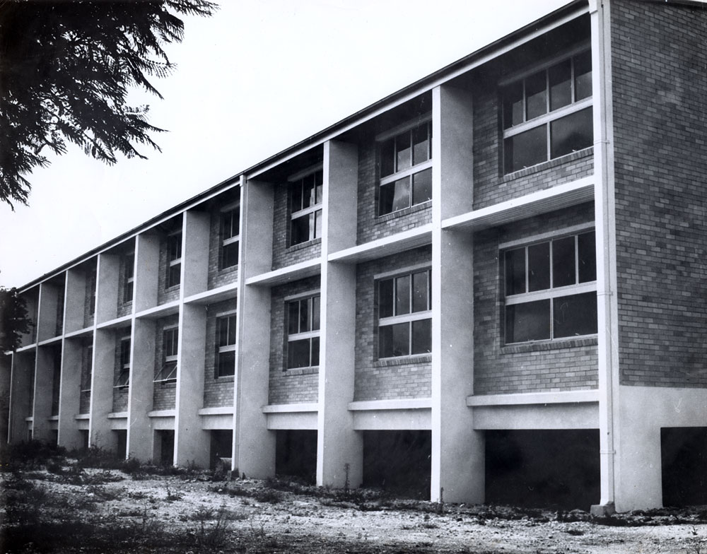 Ipswich Girls' Grammar School, science, library and classroom block, 1965