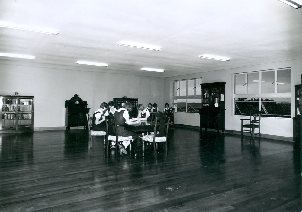 Ipswich Girls' Grammar School, library block 9, 1965