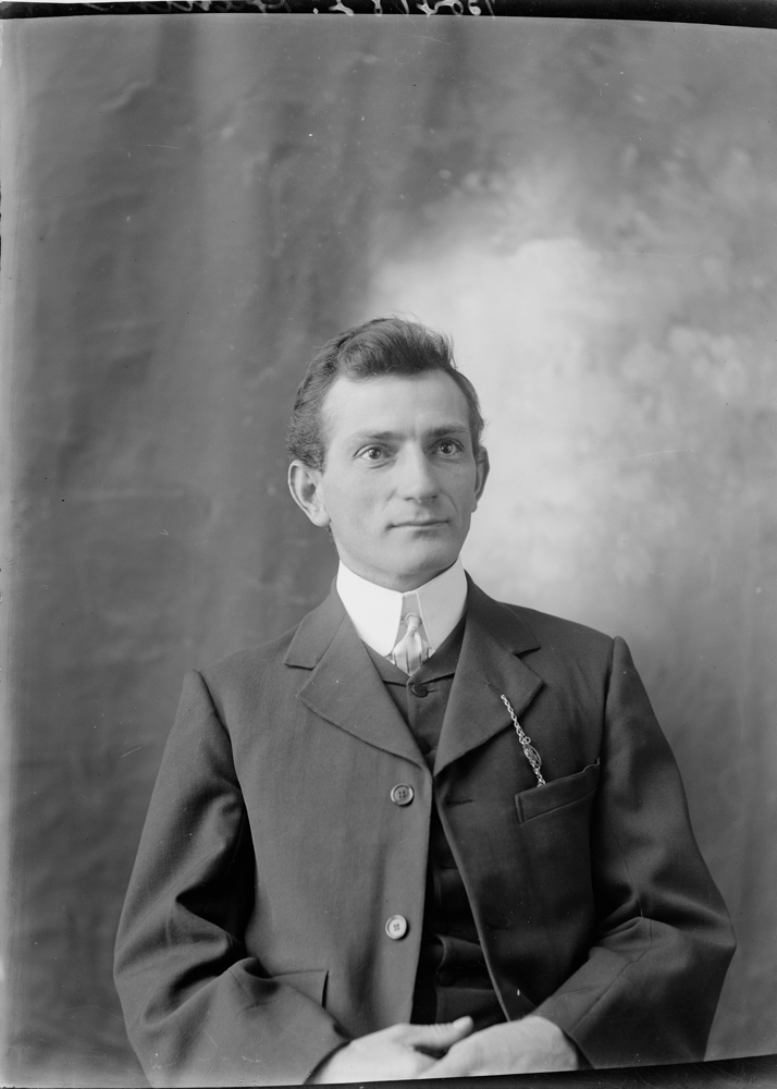 Portrait of Martin William (Will) Haenke, Ipswich, c.1900