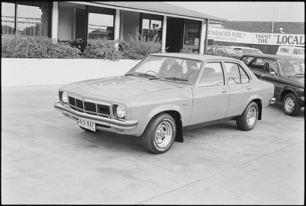 Holden LX Sunbird Sedan (1976-1978), car advertisement for Currie Motors, Ipswich, October 1980