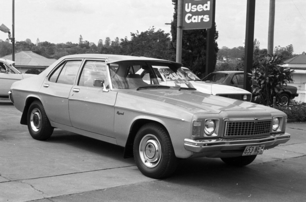 Holden Kingswood, car advertisement for Irving Motors, Ipswich, September 1981