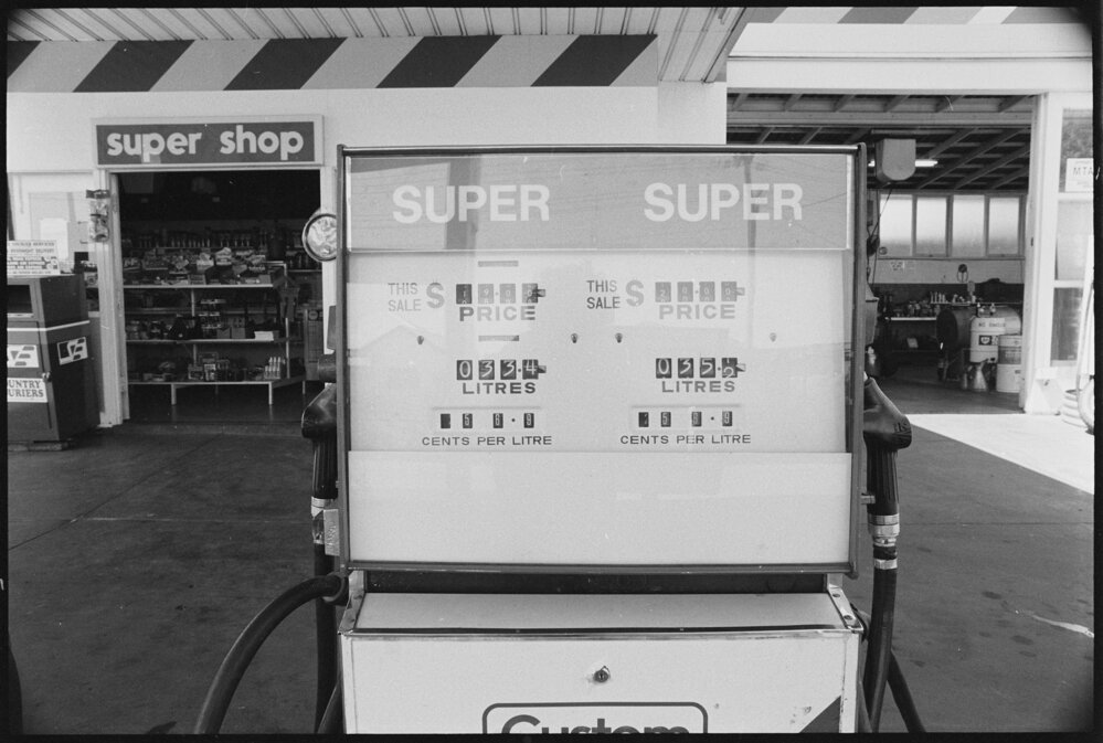 Petrol pump, unidentified service station, Ipswich, September 1987