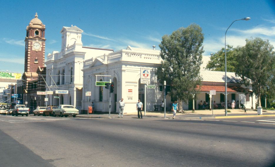 Former Post Office, School of Arts &amp; Bank of Australasia buildings, Brisbane Street, Ipswich, 1980s