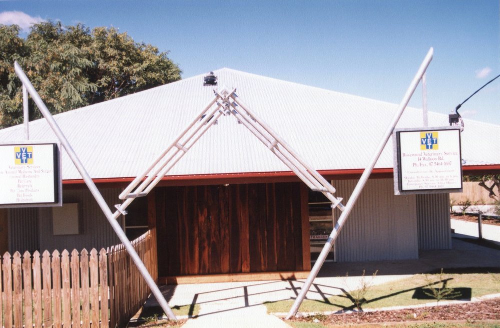 1999 Design Award Entry - Rosewood Veterinary Clinic