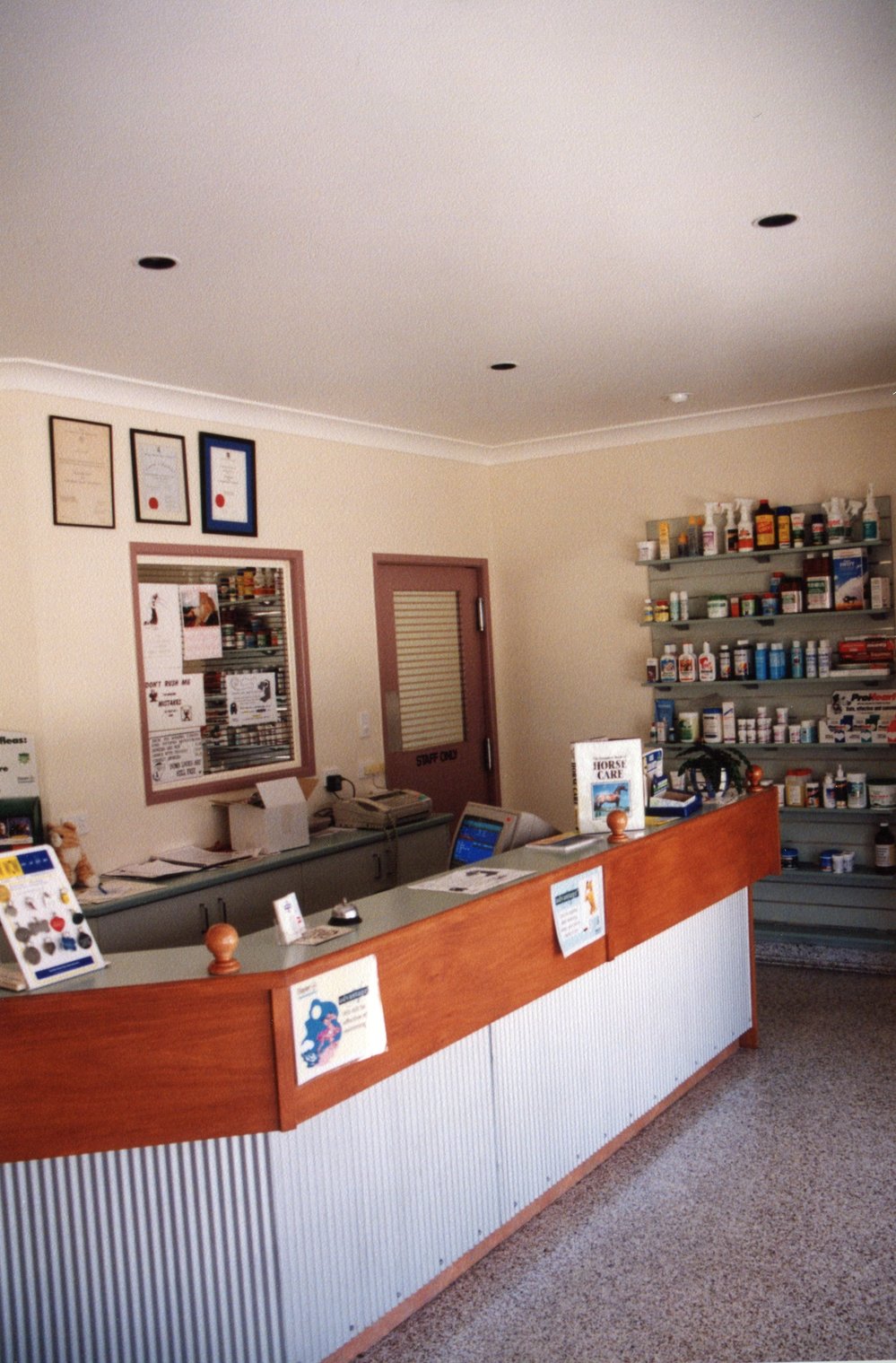 1999 Design Award Entry - Rosewood Veterinary Clinic