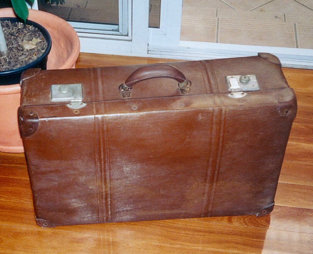 Globite case made by Golebys of Ipswich, around 1930, 2005