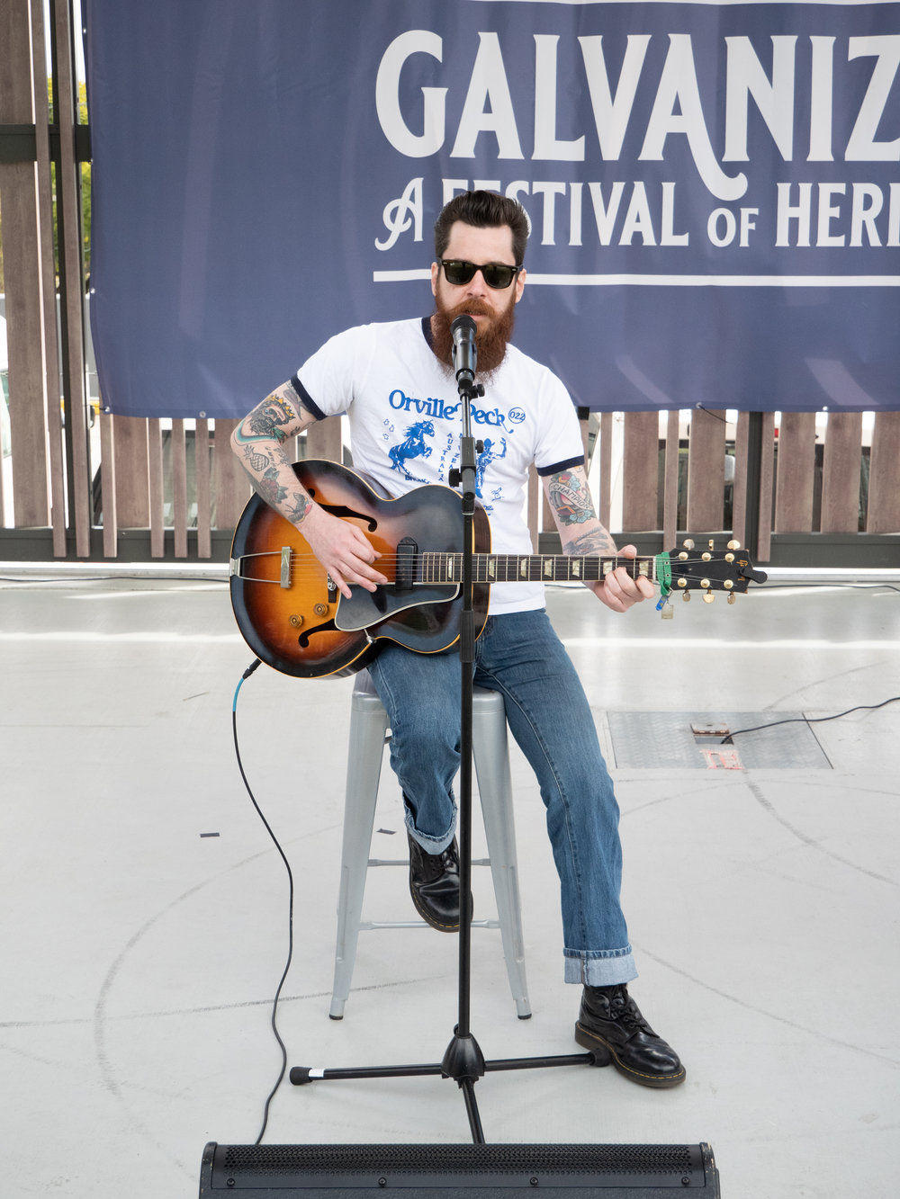 Performer at Bikes Beards   BBQs, Tulmur Place, September 2022