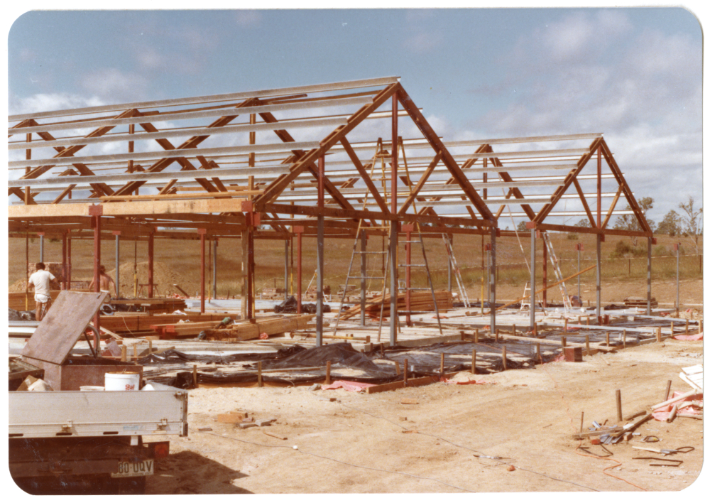 Construction of the Redbank Plains Library, 1 Moreton Avenue, Redbank Plains, 1985