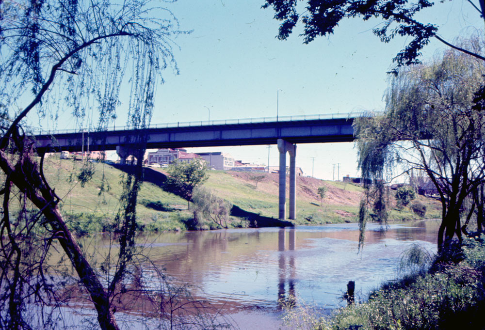 David Trumpy Bridge over the Bremer River, Ipswich, c.1970