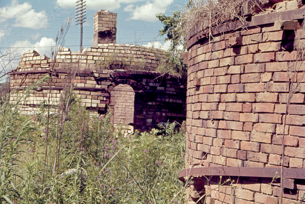 Clay brick firing kiln, Dinmore, Ipswich, 1970