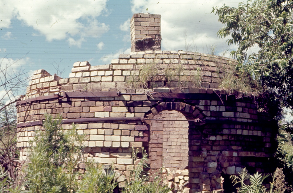 Clay brick firing kiln, Dinmore, Ipswich, 1970