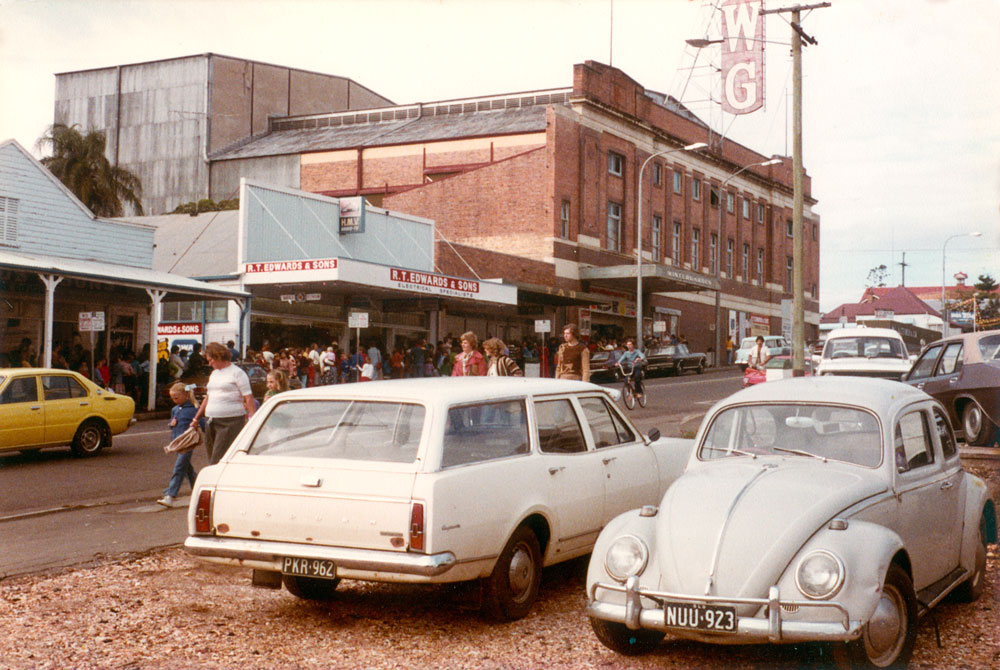 Crowds leaving Wintergarden Theatre, after free screening of 'Blue Fin', Ipswich, 1979