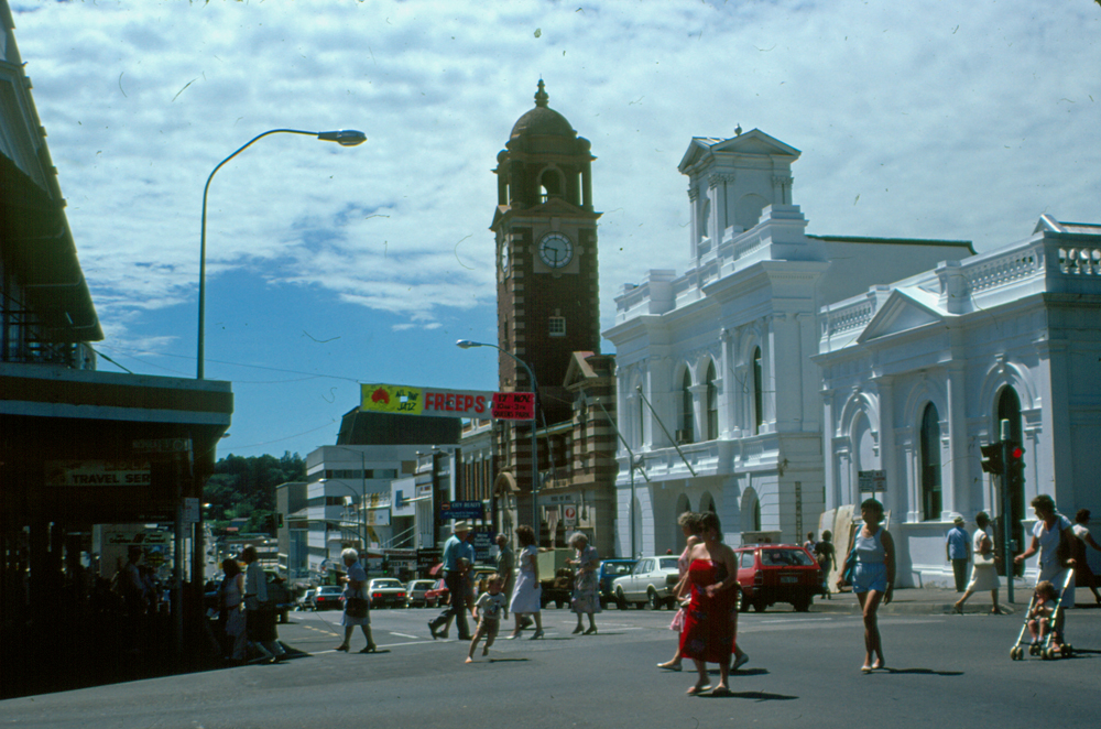 Pedestrians on the corner of Brisbane and Nicholas Streets, Ipswich, 1985