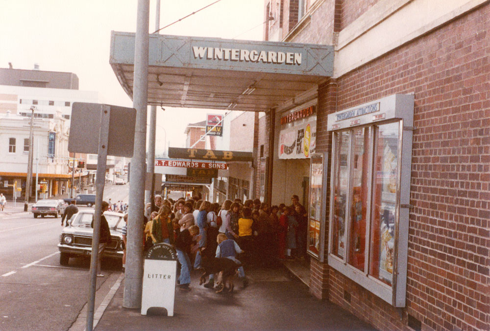 People waiting to watch 'Blue Fin', Wintergarden Theatre, Ipswich, 1979