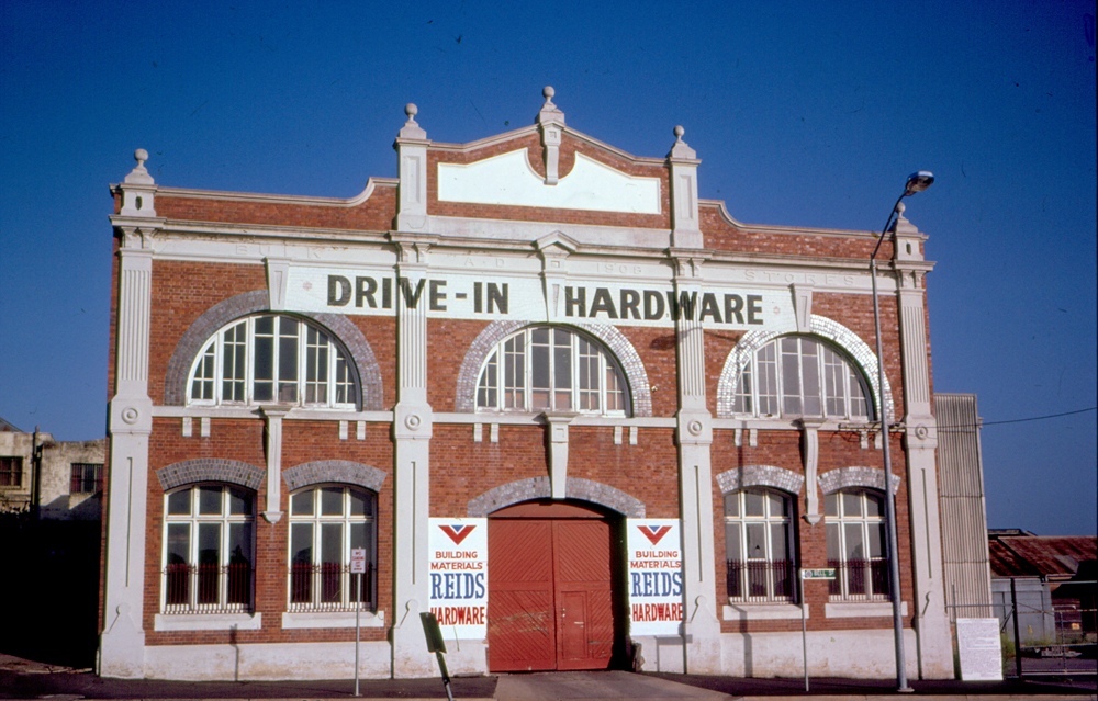 Reid's Drive-In Hardware, Bell Street, Ipswich, c.1983