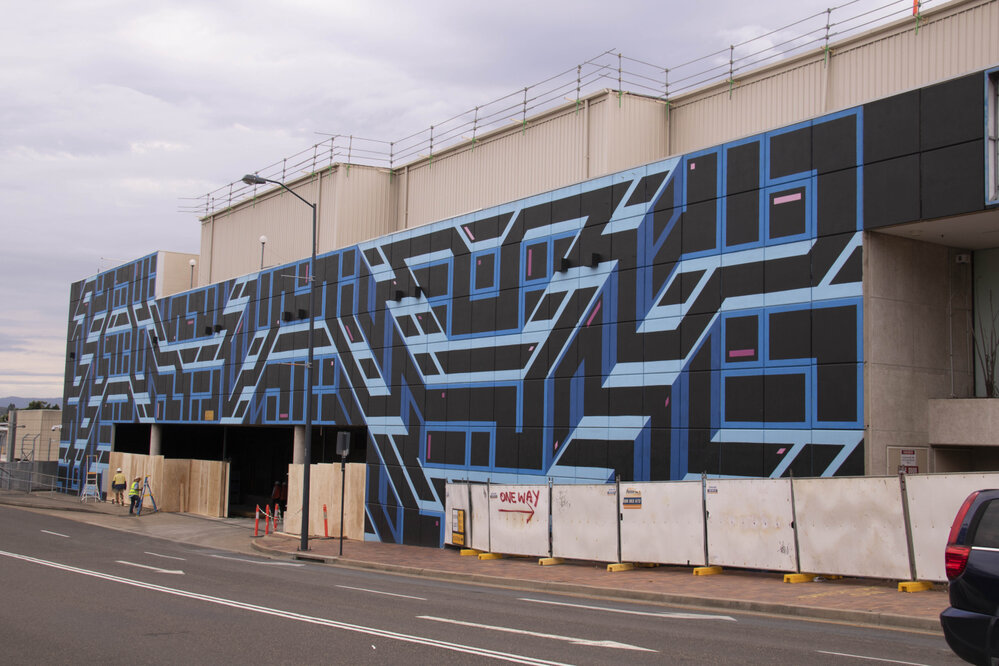 Mural by artist Sam Songailo, Ellenborough Street, Ipswich, March 2023
