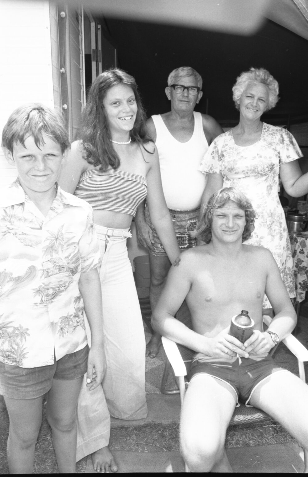 Ipswich Family on holiday, Queensland, January 1978