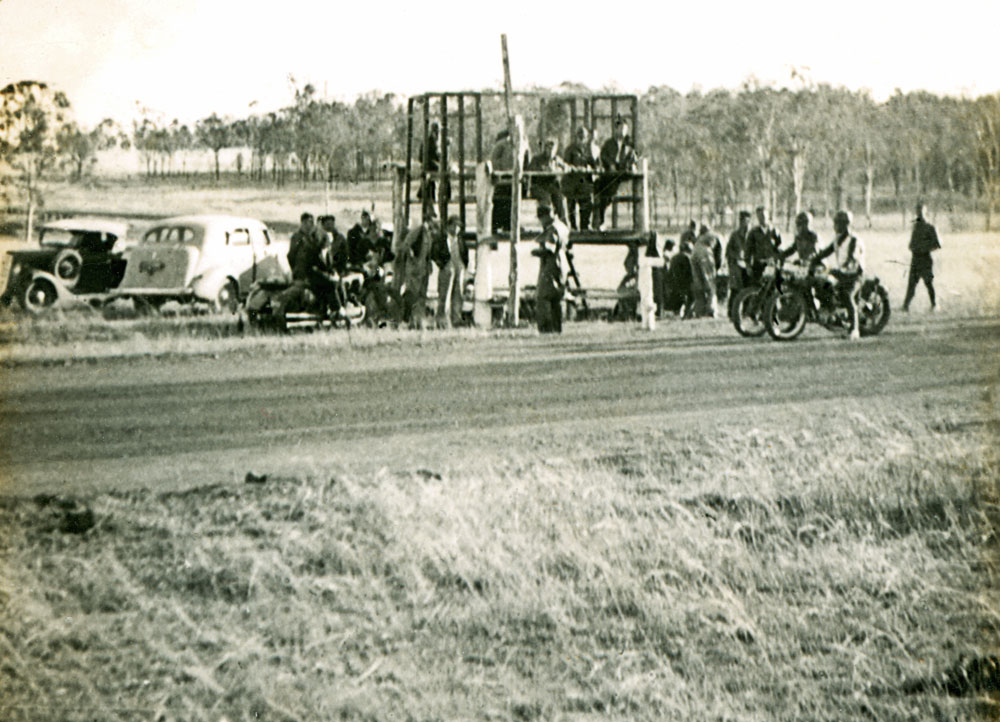 Motorbike racing at Heit Park, Willowbank, Ipswich, 1941