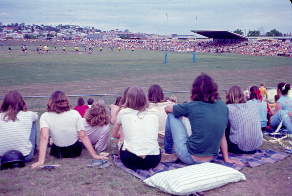 Spectators at Rugby League Grand Final, Ipswich, 1971
