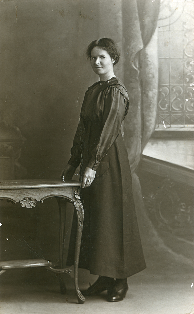 Marcella Steele (nee Boon), Ipswich, c.1919