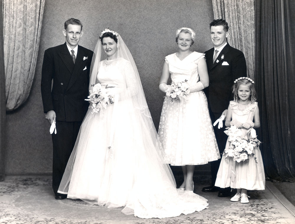 Unidentified wedding party, Ipswich, c.1952